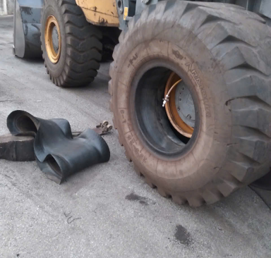 Dịch vụ vá lốp xe công trình tại Biên Hòa – Nhanh chóng, uy tín, tận nơi